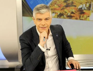 Αποχωρεί με αιχμές ο Γιάννης Δάρρας από το δελτίο της ΕΡΤ2 -«Επιλεγω την επαγγελματική μου αξιοπρέπεια»